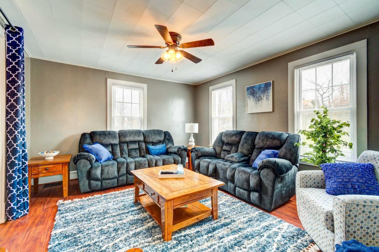 Sodus Point Home - Walkable To Beach! エクステリア 写真