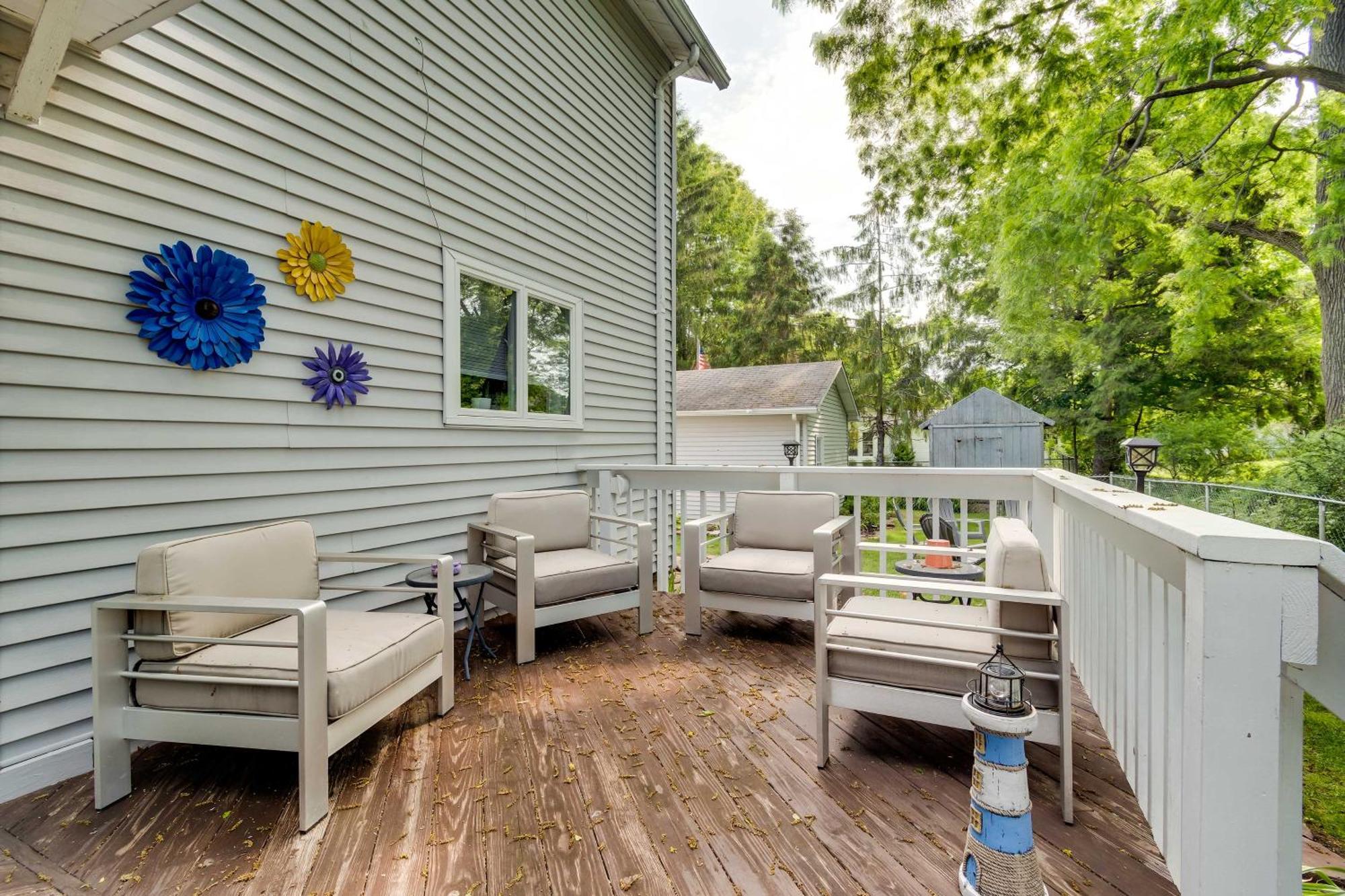 Sodus Point Home - Walkable To Beach! エクステリア 写真